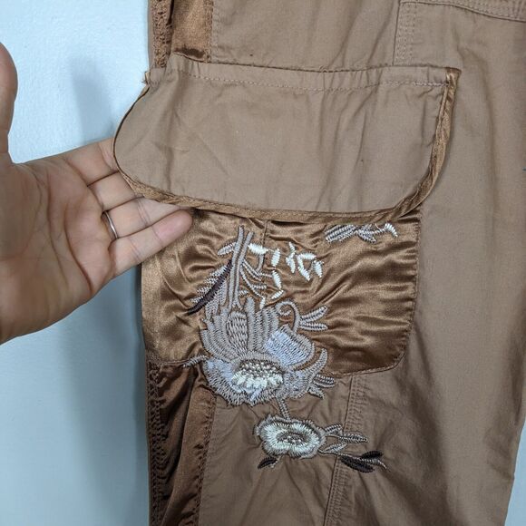 Y2K Cache Cargo Capri Pants 12 Brown Vintage Embroidered Floral Crop Utility - Picture 2 of 16